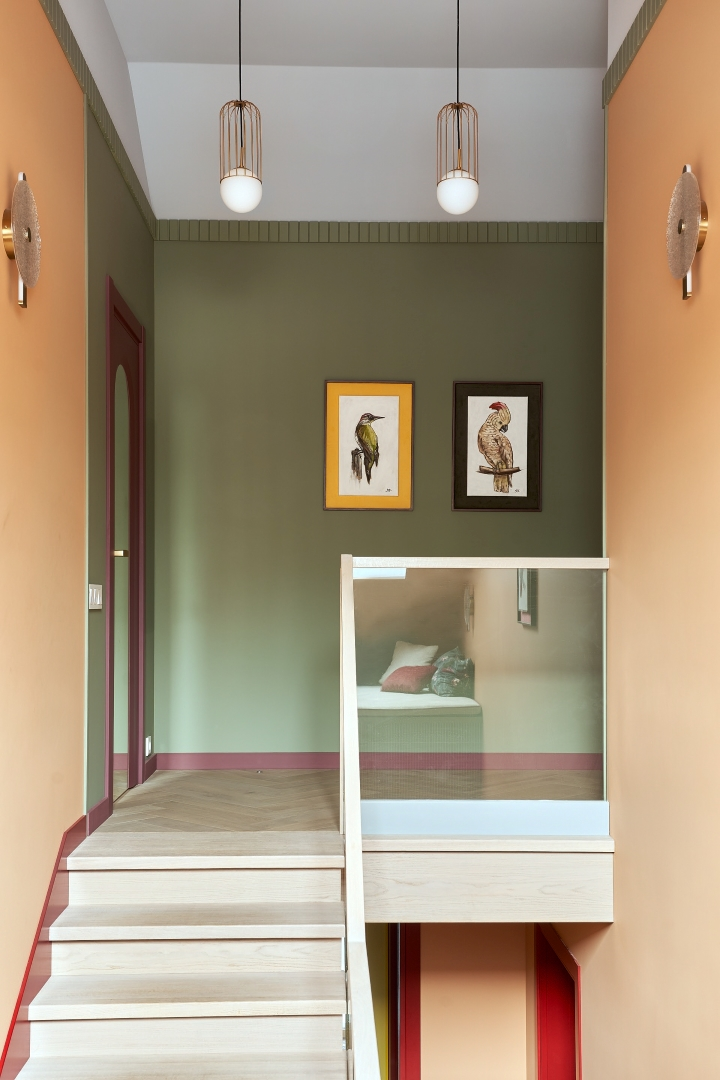 Дом с цветным интерьером — 7