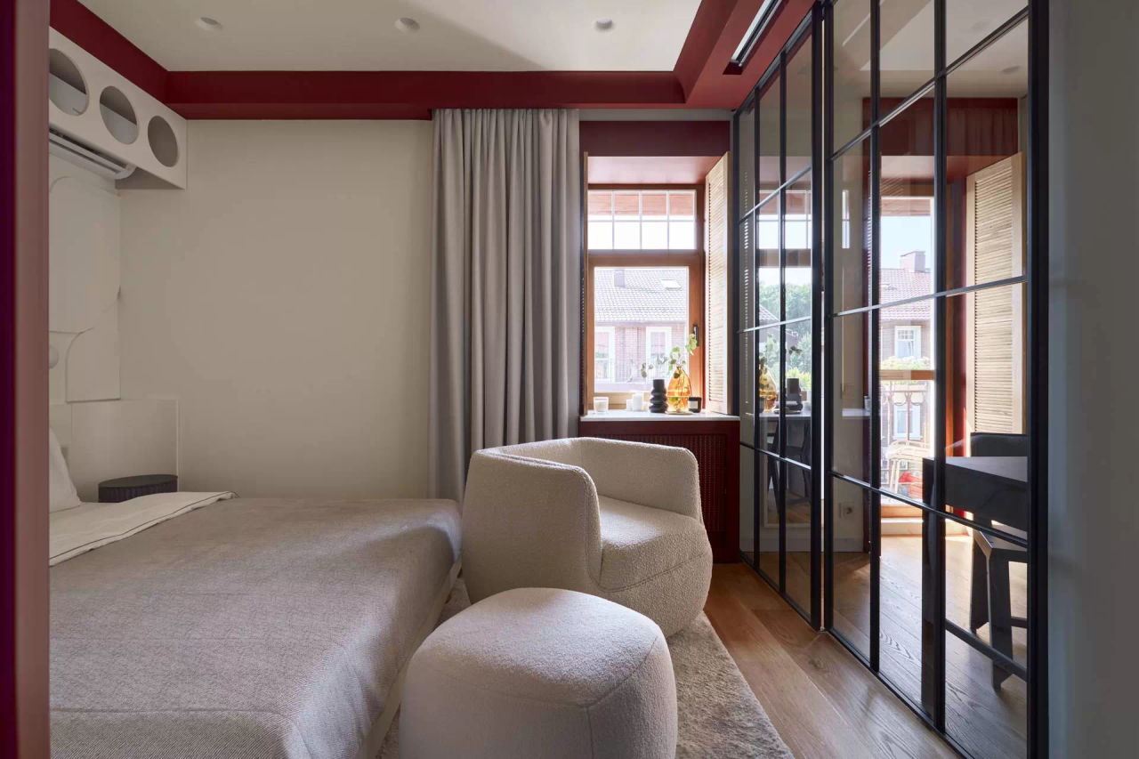 Спальня с багровым порталом — 9