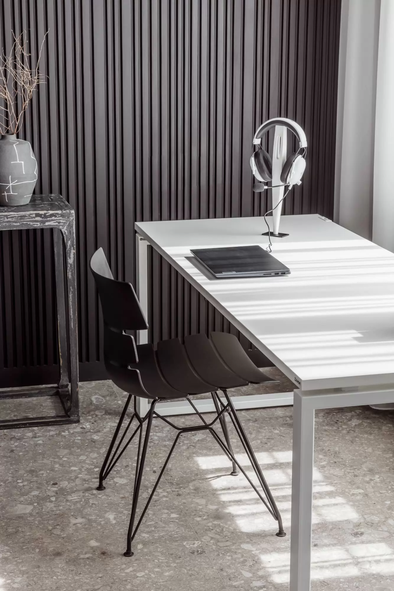 Монолит — 4