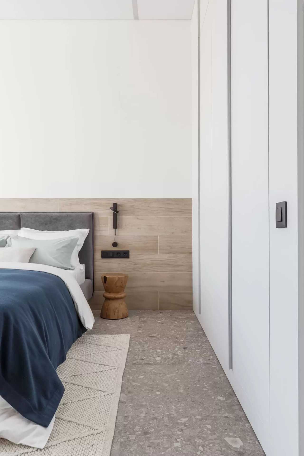 Монолит — 14