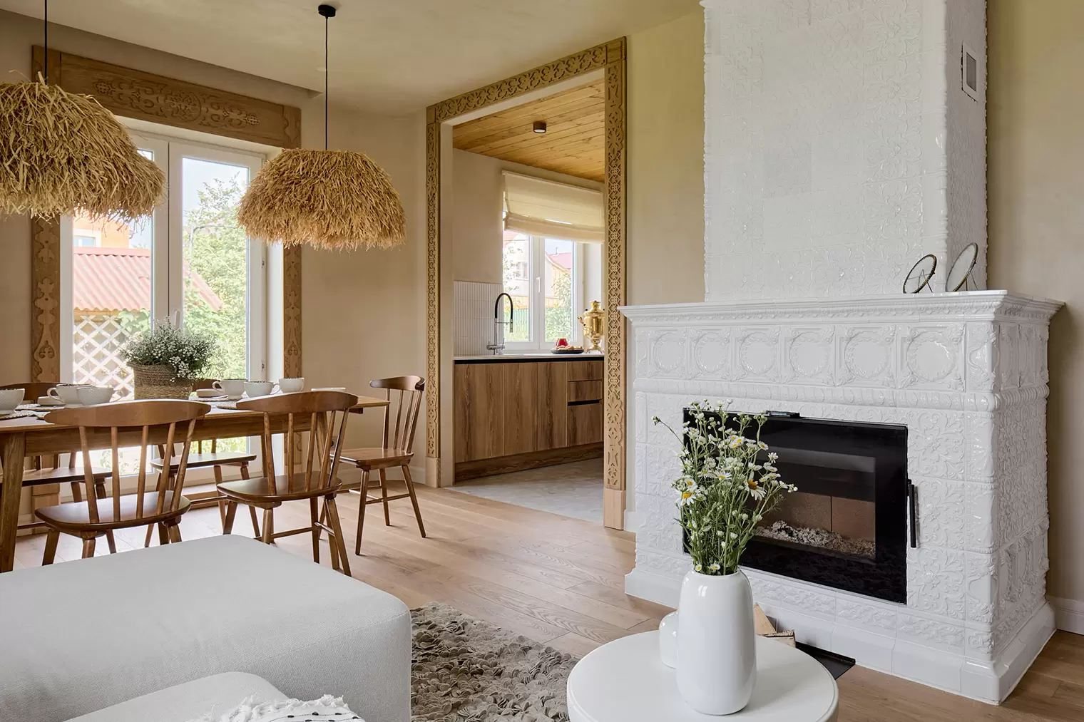 Кухня-гостиная в неорусском стиле